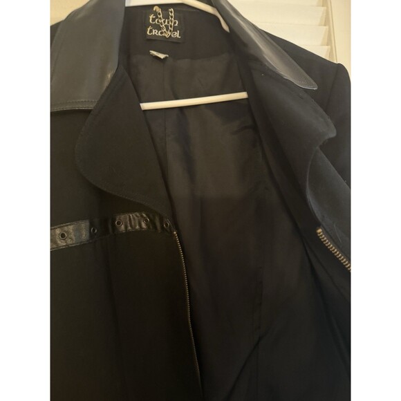 Town & Travel Black Wool Blend Coat w/Faux Leather Collar & Grommet Details VTG - Picture 8 of 13